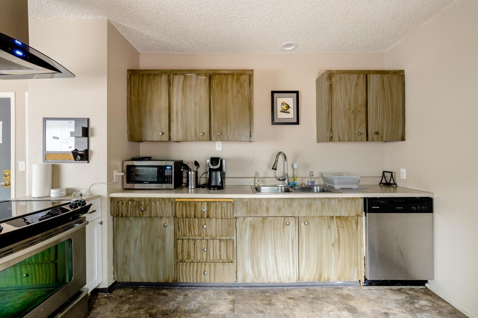 Collection - Spacious & Hip 1br With Access To Ne Portland