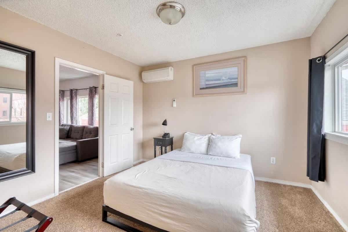 Collection - Spacious & Hip 1br With Access To Ne Apartment